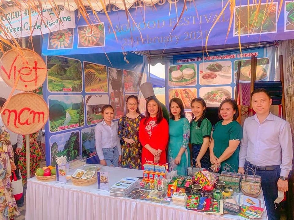 Vietnam introduces diversity of traditional foods in lao food festival