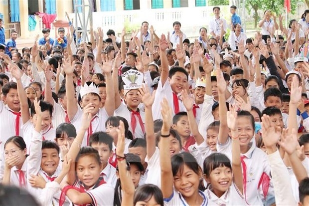 Enhance cooperation and dialogue to substantively promote human rights in reality