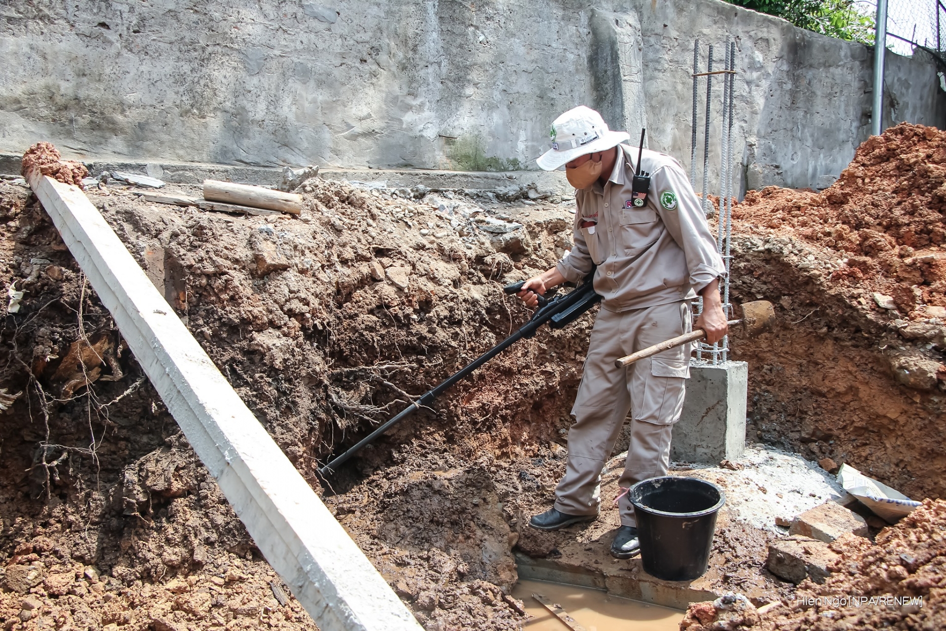 Over 350 items of explosive ordnance founded under local's house