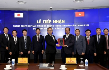 japan hands over equipment for vietnams government information reporting system