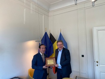 Brussels-Capital Region Ready to Promote Relations with Hanoi