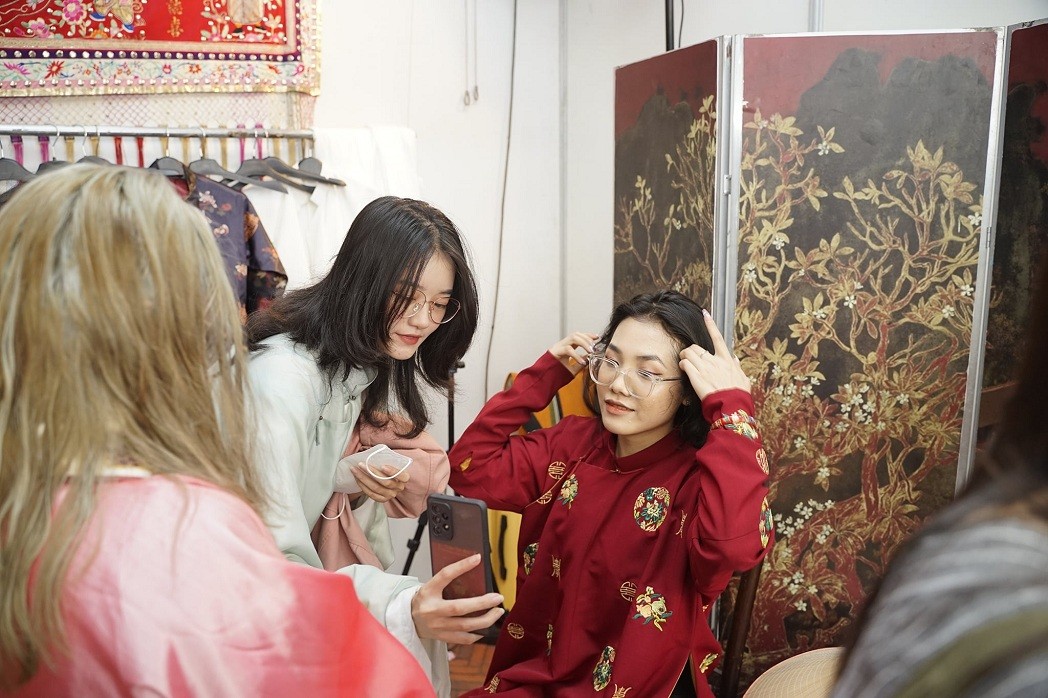 Traditional Costume Experience at Cultural Festival in Ho Chi Minh City