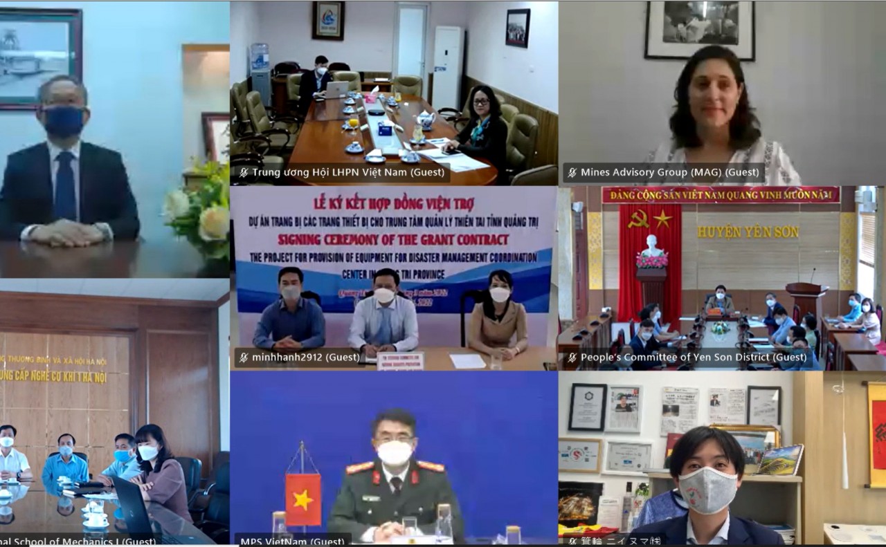 Japan Finances Mine Clearance in Quang Binh