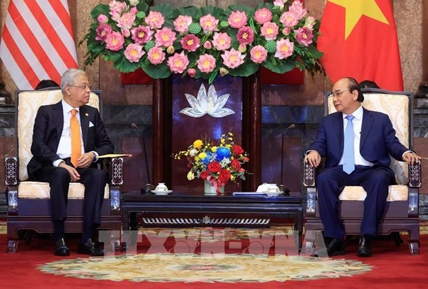 Malaysian PM Meets Vietnam's Top Leaders in First Day of Official Visit