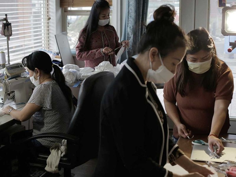 vietnamese communities abroad join hands to fight covid 19 in vietnam