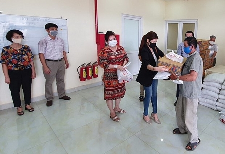 Cambodian-Vietnamese families received support from Consulate General