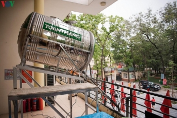 hanoi unveils first rice atm for low income people