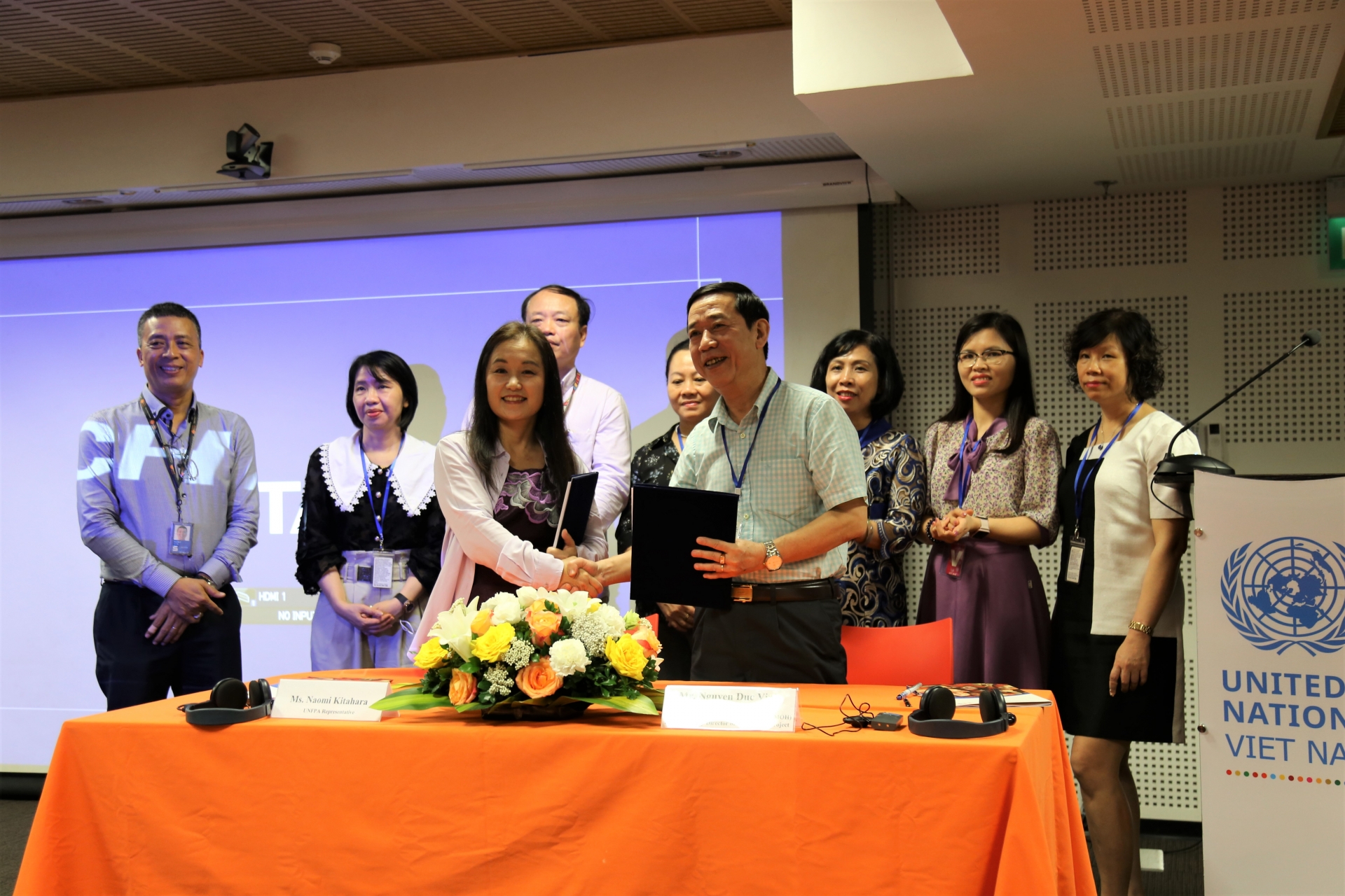 fetal heart rate monitors handed over to central highland and central provinces hospitals