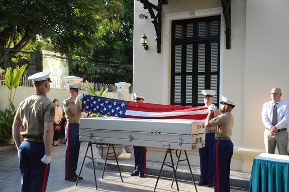 Commemorating personnel engaging in MIA search died during helicopter accident