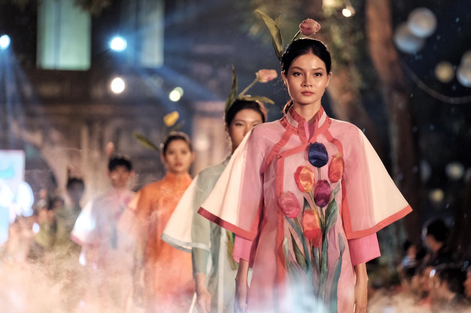 More than 600 Ao Dai designs take stage in Hanoi