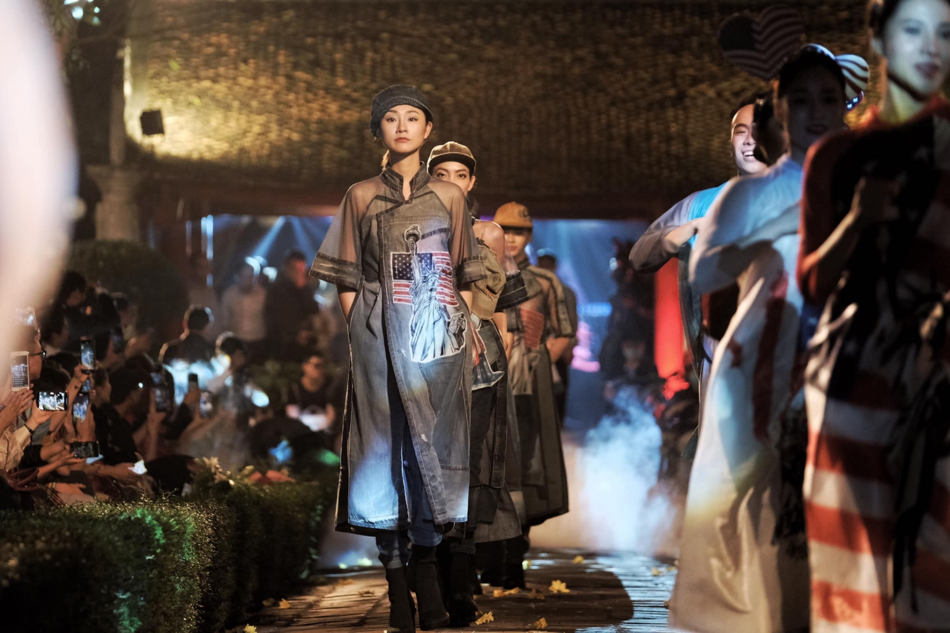More than 600 Ao Dai designs take stage in Hanoi