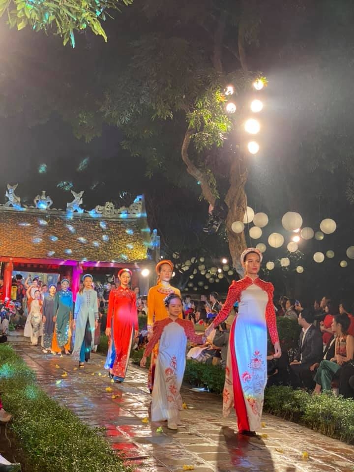 More than 600 Ao Dai designs take stage in Hanoi