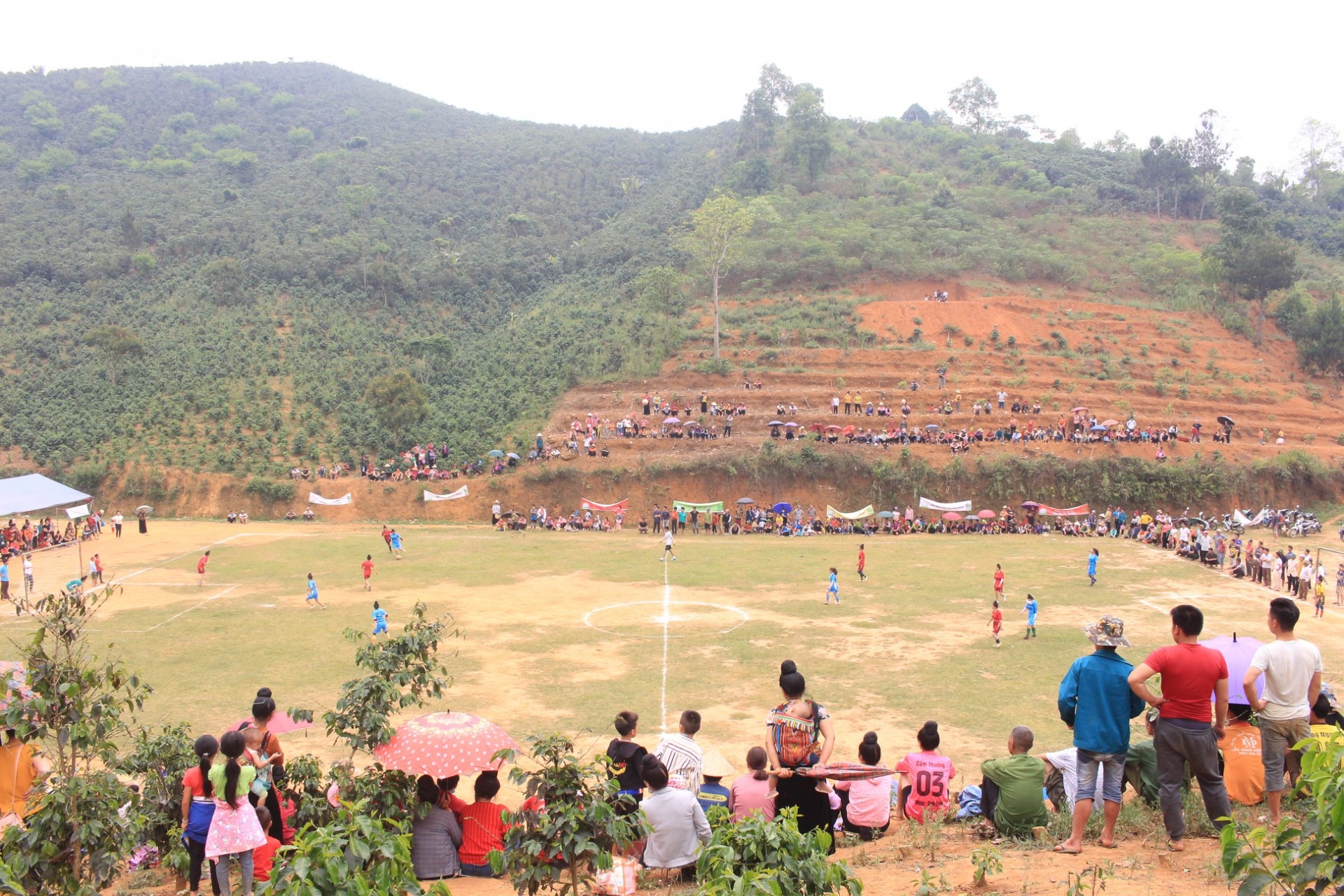 Shaking off social norms with football tournament