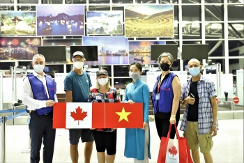 canadian fm congratulates vietnam on successful covid 19 containment