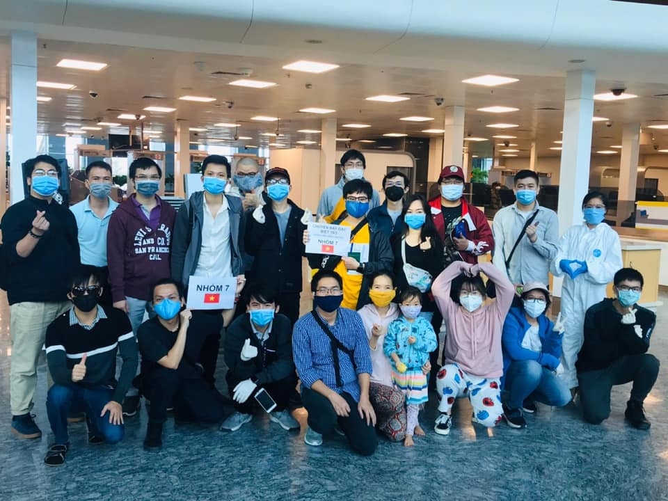 attempting to bring nearly 340 stranded vietnamese citizens in india home