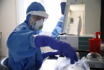 health centre supporting vietnamese expats in poland coronavirus testing procedures