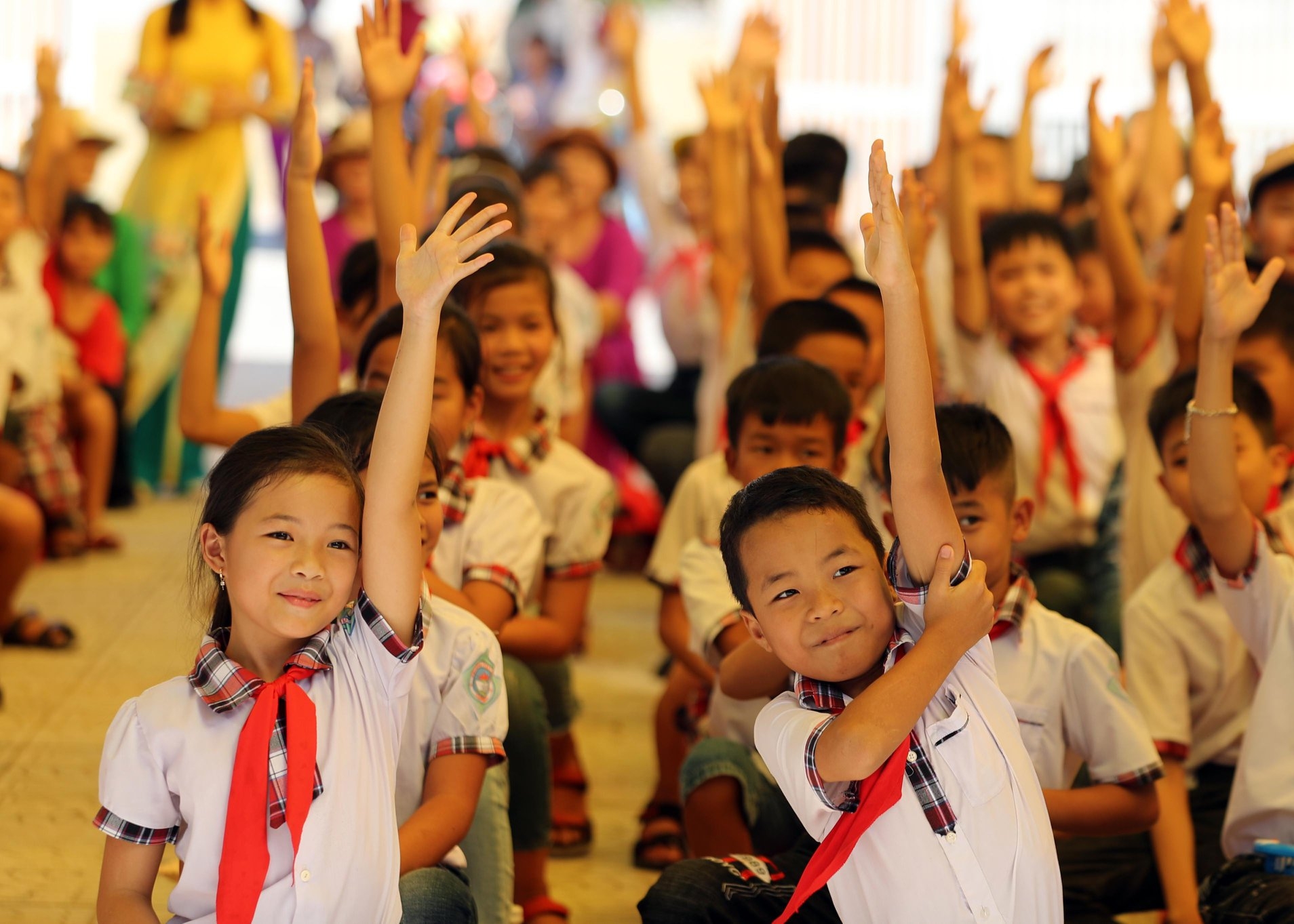 covid 19 aid packages provided to over 9100 uxo survivors in vietnams two central provinces
