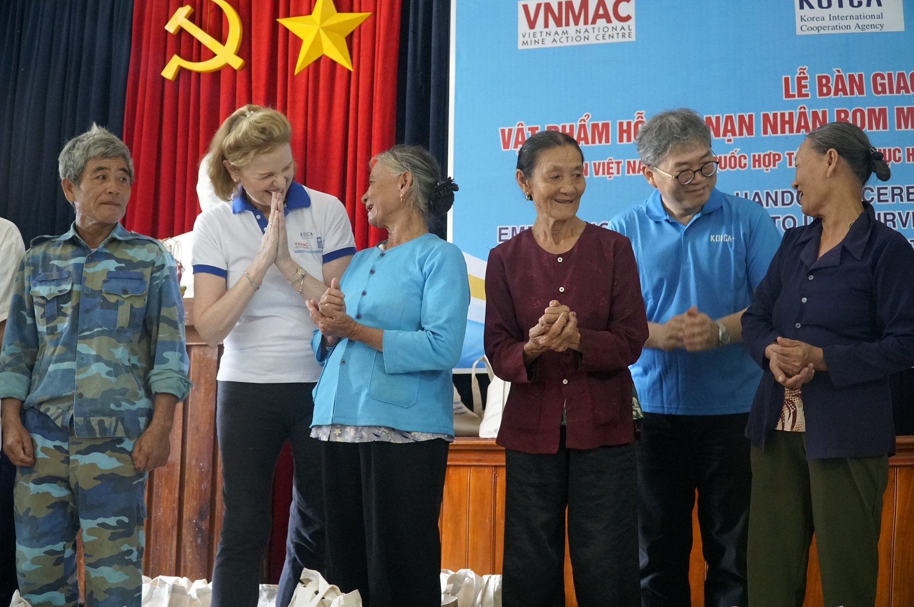 covid 19 aid packages provided to over 9100 uxo survivors in vietnams two central provinces