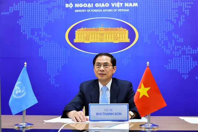 Vietnam's Foreign Minister: Multilateral cooperation plays key role amid current global challenges