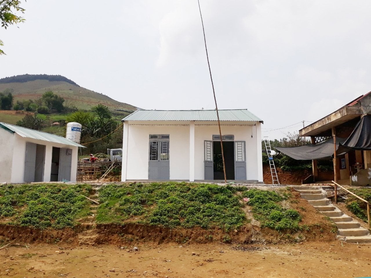 Austrian Man Built Dozens of New Schools: "Because I love Vietnam!"