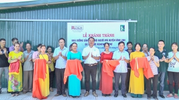 Quang Tri: Project RENEW launches newly-built workshop for blind association Quang Tri: Project RENEW launches newly-built workshop for blind association