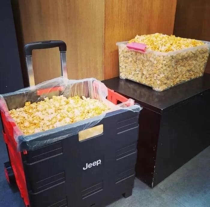 World Environment Day: Korean movie goers use kimchi jars, buckets...to buy popcorns