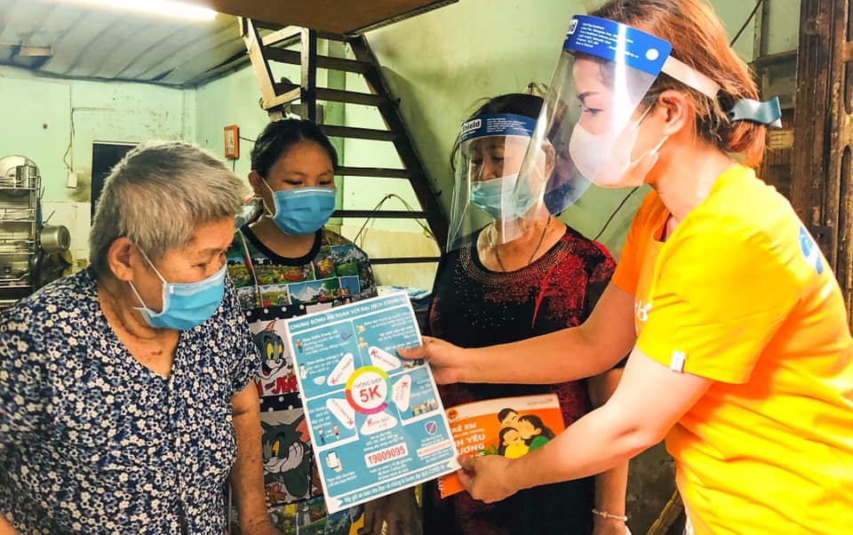 International friends join hands in Vietnam’s COVID-19 control effort