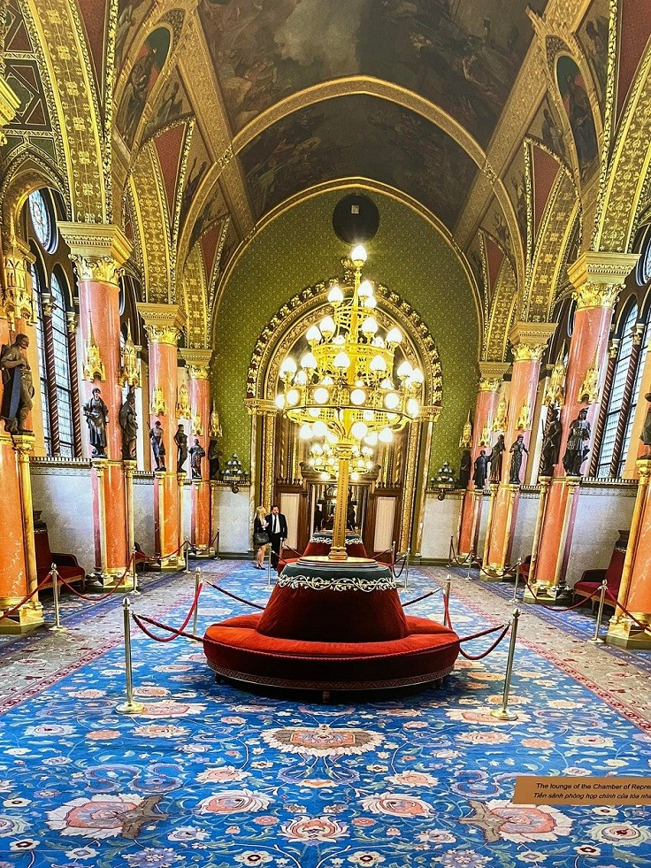 Experience Majesty of Hungary's Parliament in Hanoi