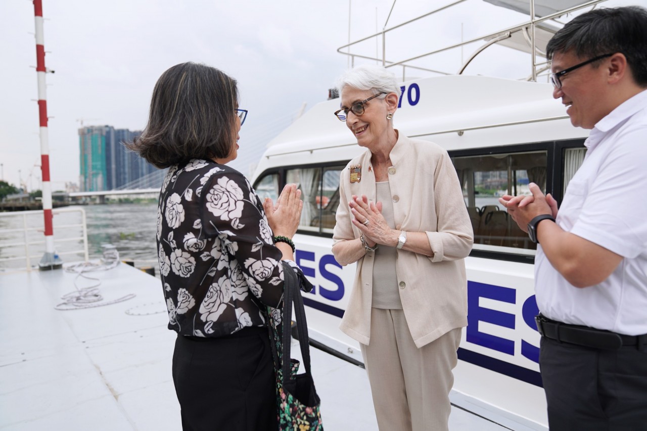 US Deputy Secretary of State Visits HCM City