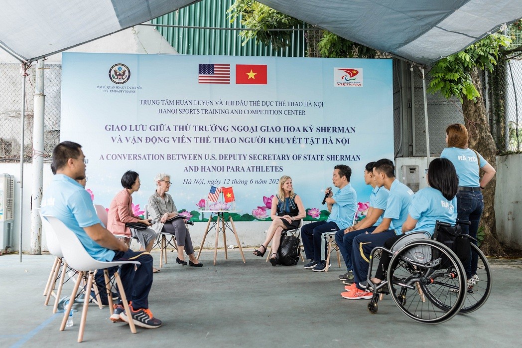 US Deputy Secretary of State Visits HCM City