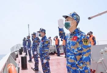 Vietnamese Naval Fleet Arrives in Russia for 2021 Army Games