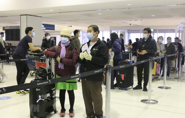 Covid-19 latest news: 340 citizens return safely from Australia as Vietnam's confirmed cases pass 800 mark