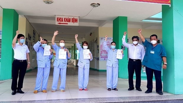 260 vietnamese citizens stranded in uae due to covid 19 domestic cases reach almost 850