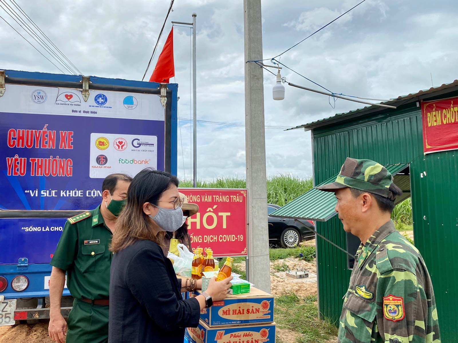 HUFO supports medical supplies to military unit in Tay Ninh