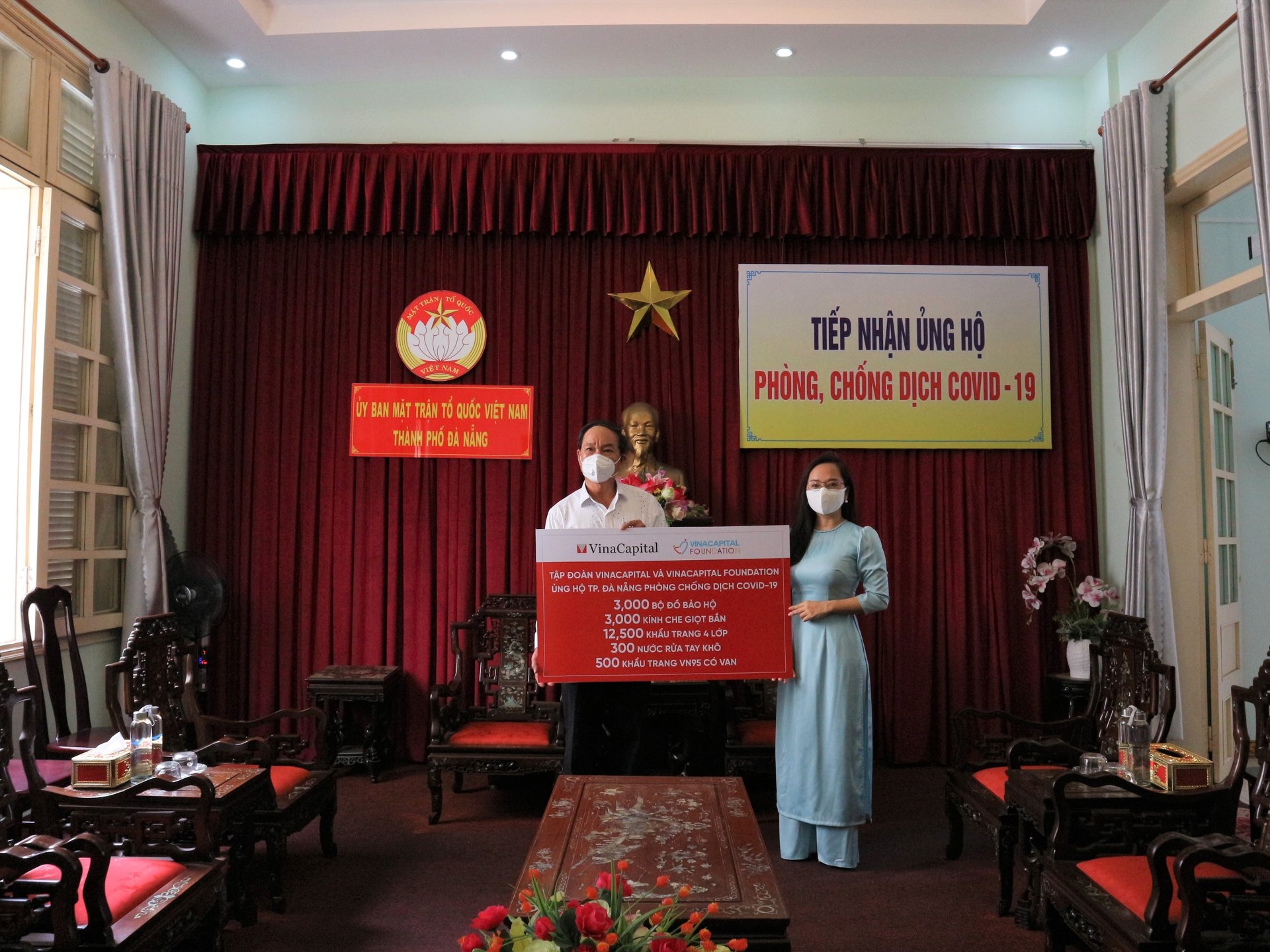Da Nang received support to cope with COVID 19