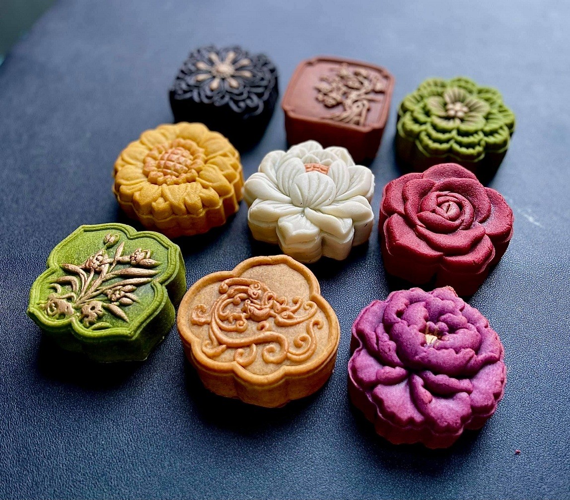 How To Make Simple Mooncakes At Home