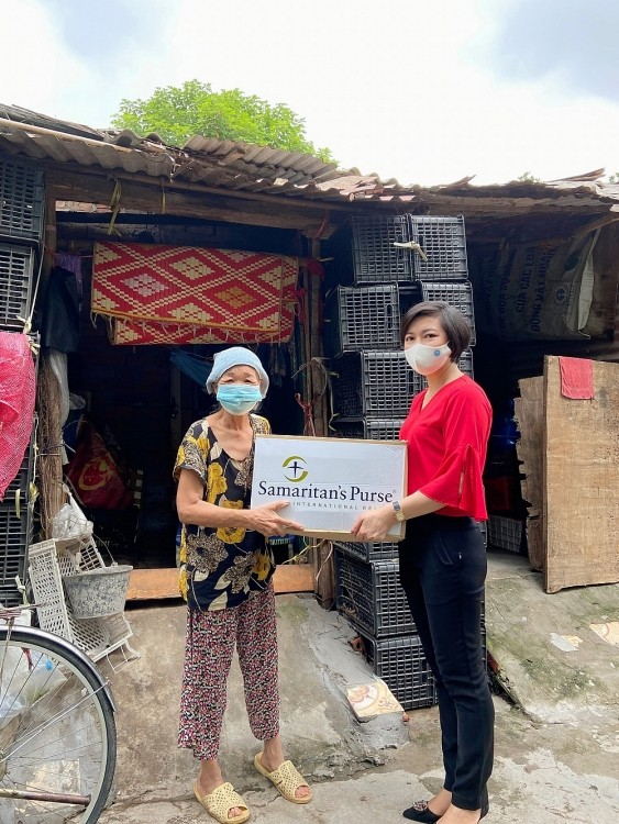 Local Friendship Unions Support Struggling People in Vietnam's 2 Biggest cities