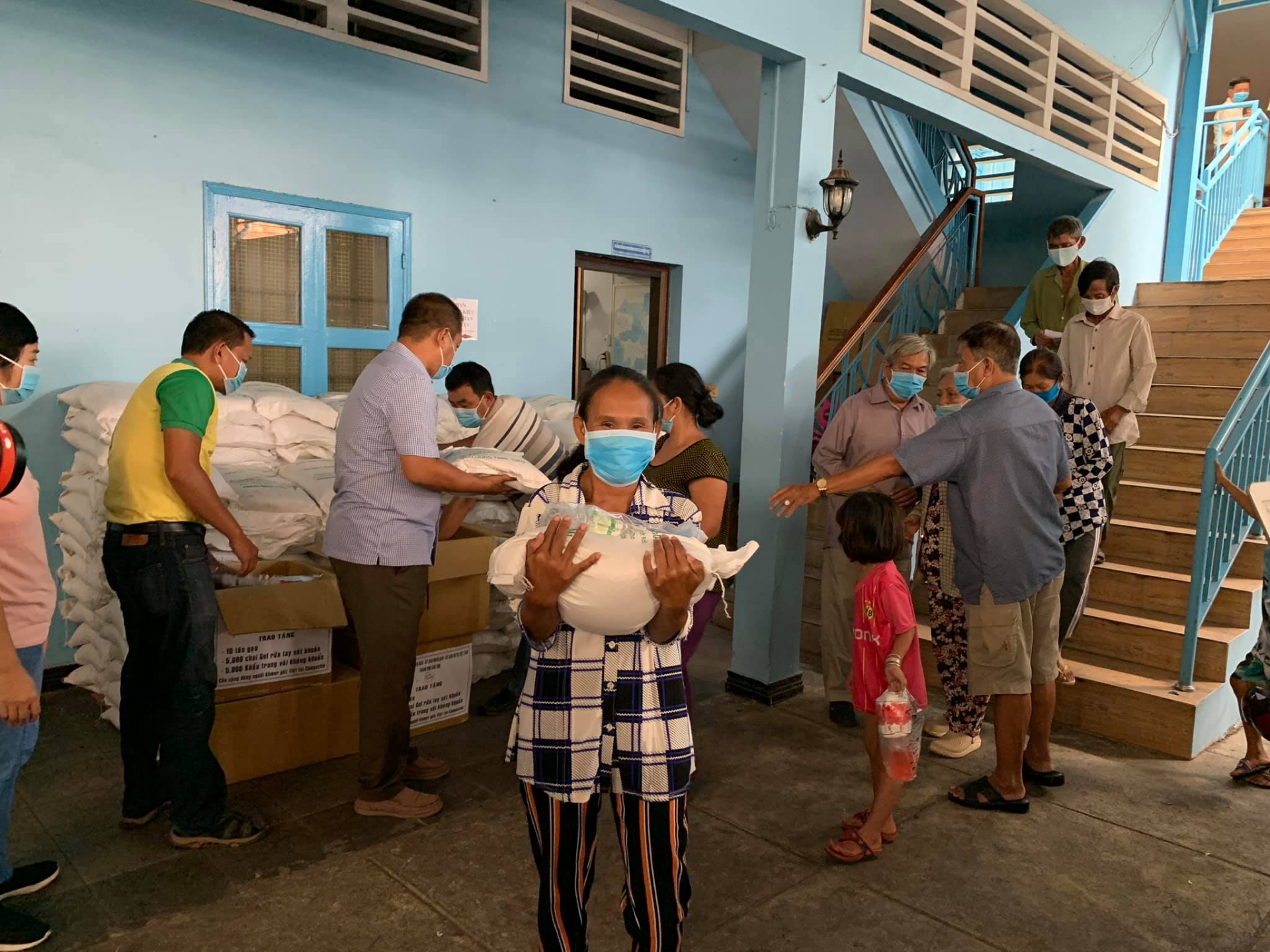 Relief delivered to COVID 19-hit Vietnamese Cambodians
