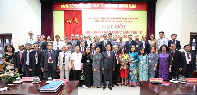 Vietnam-Poland Friendship Association received PM's certificate of merits