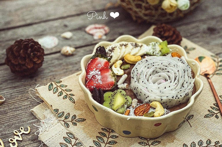 Simple Smoothie Recipes to Boost Your Mood During Lockdown