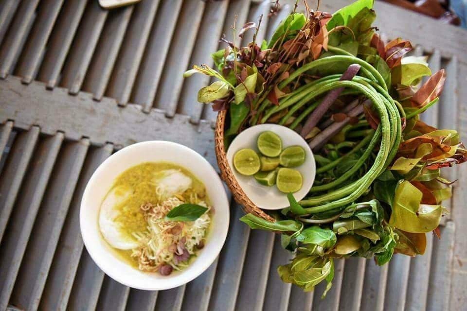 What to eat in Cambodia? 14 Most Popular Cambodian Dishes