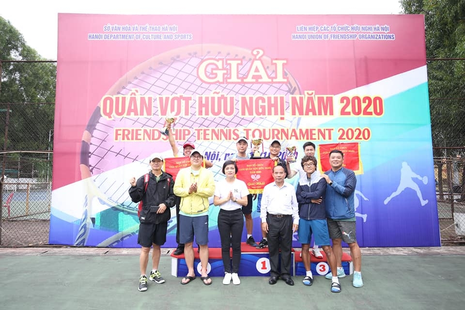 nearly 100 athletes join 2020 friendship tennis tournament in hanoi