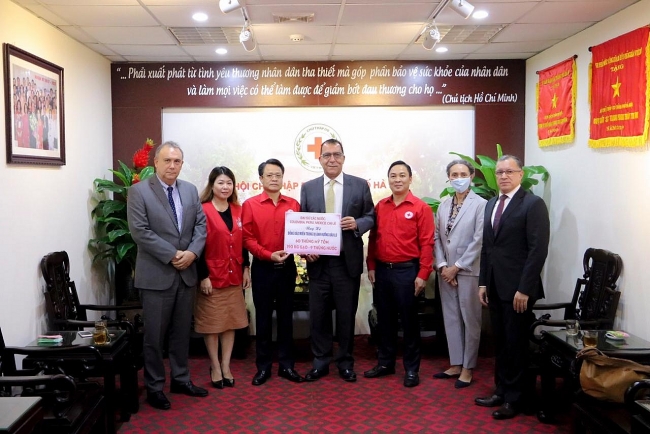 Four-country Pacific Alliance supports Vietnamese flood victims