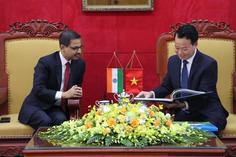 Trees Planted in Yen Bai to Mark Vietnam-India Friendship