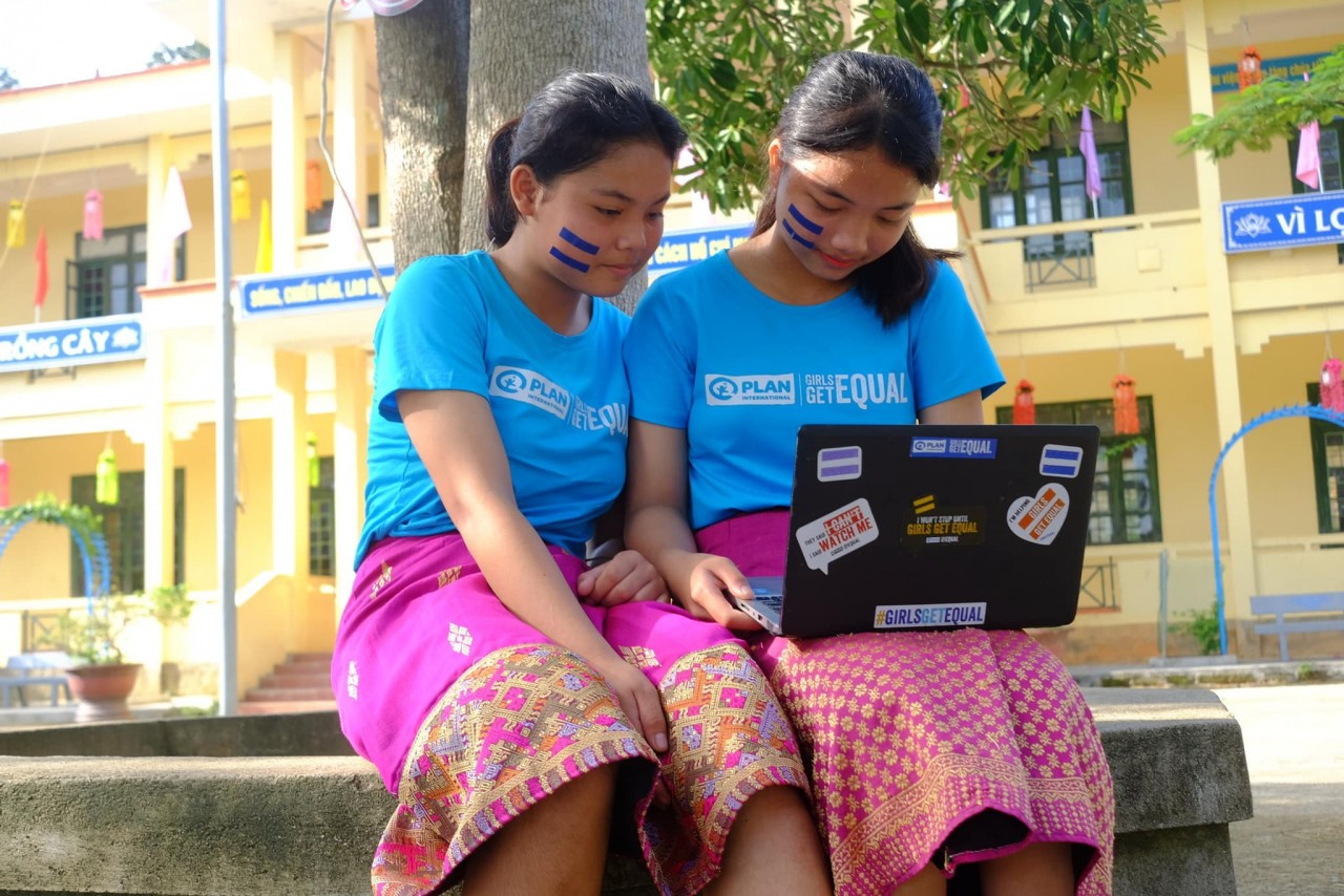 Sweden Ambassador in Vietnam Continues to Participate in Girls Takeover Series