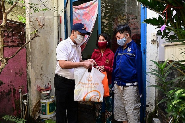 Vulnerable Families Receive Post-Covid-19 Aid