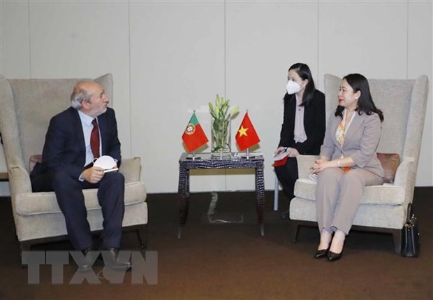 Vietnam's Vice President Meets Portuguese Leaders