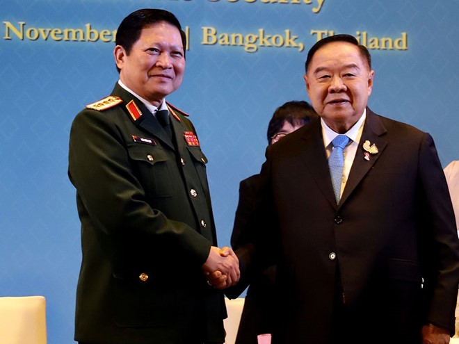 vietnamese defence minister international law is not respected in east sea