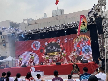 Diving into Japanese entertaining experience in Hanoi
