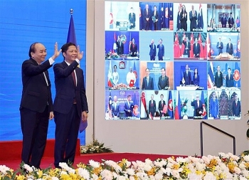 worlds largest free trade agreement covering 22 billion people signed by 15 countries
